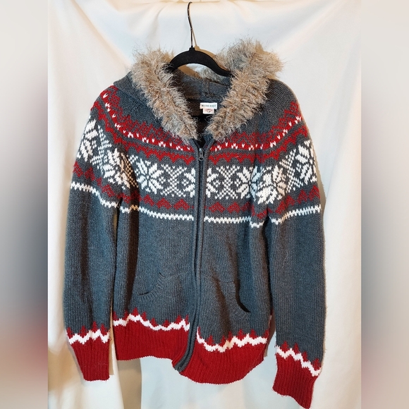 Motherhood Maternity Sweaters - Motherhood Maternity Gray and Red Fair Isle Zip-Up Sweater With Faux Fur Trim